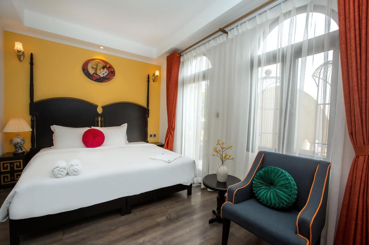 Khách sạn Center Silk Boutique & Travel 4*